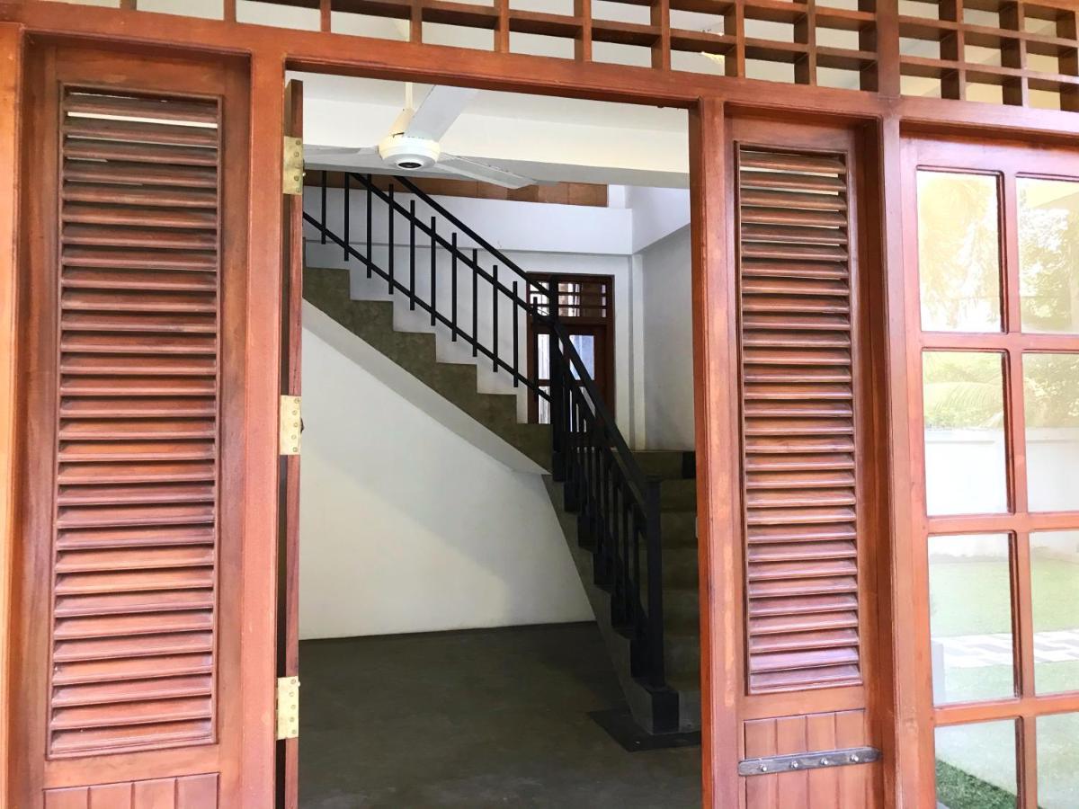 Raawan Tangalle Bagian luar foto