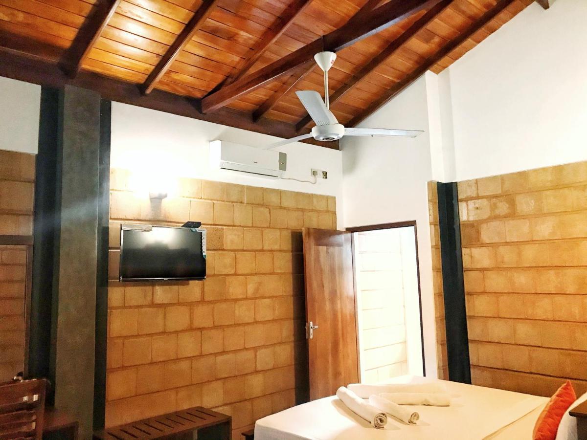 Raawan Tangalle Bagian luar foto