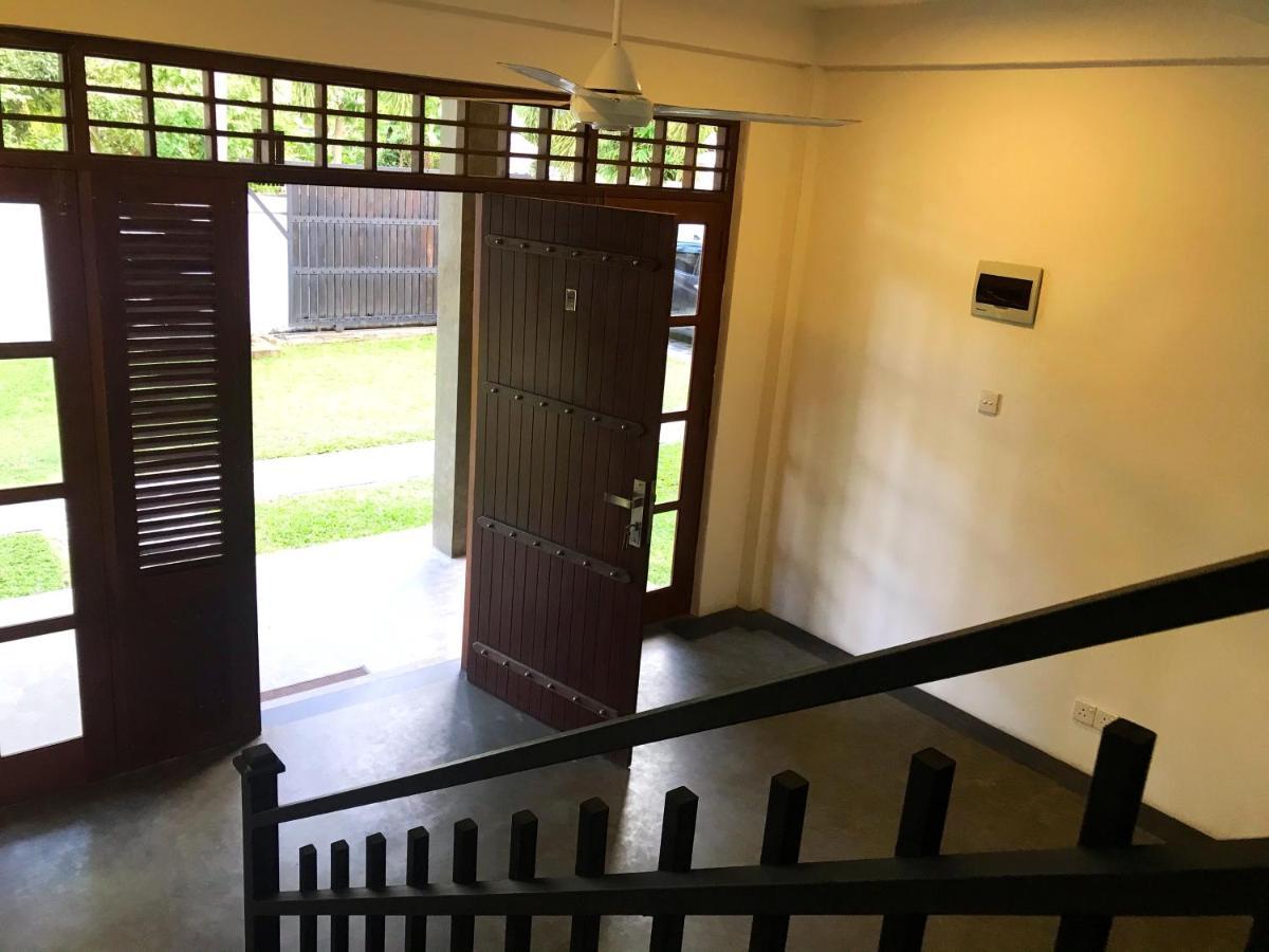 Raawan Tangalle Bagian luar foto